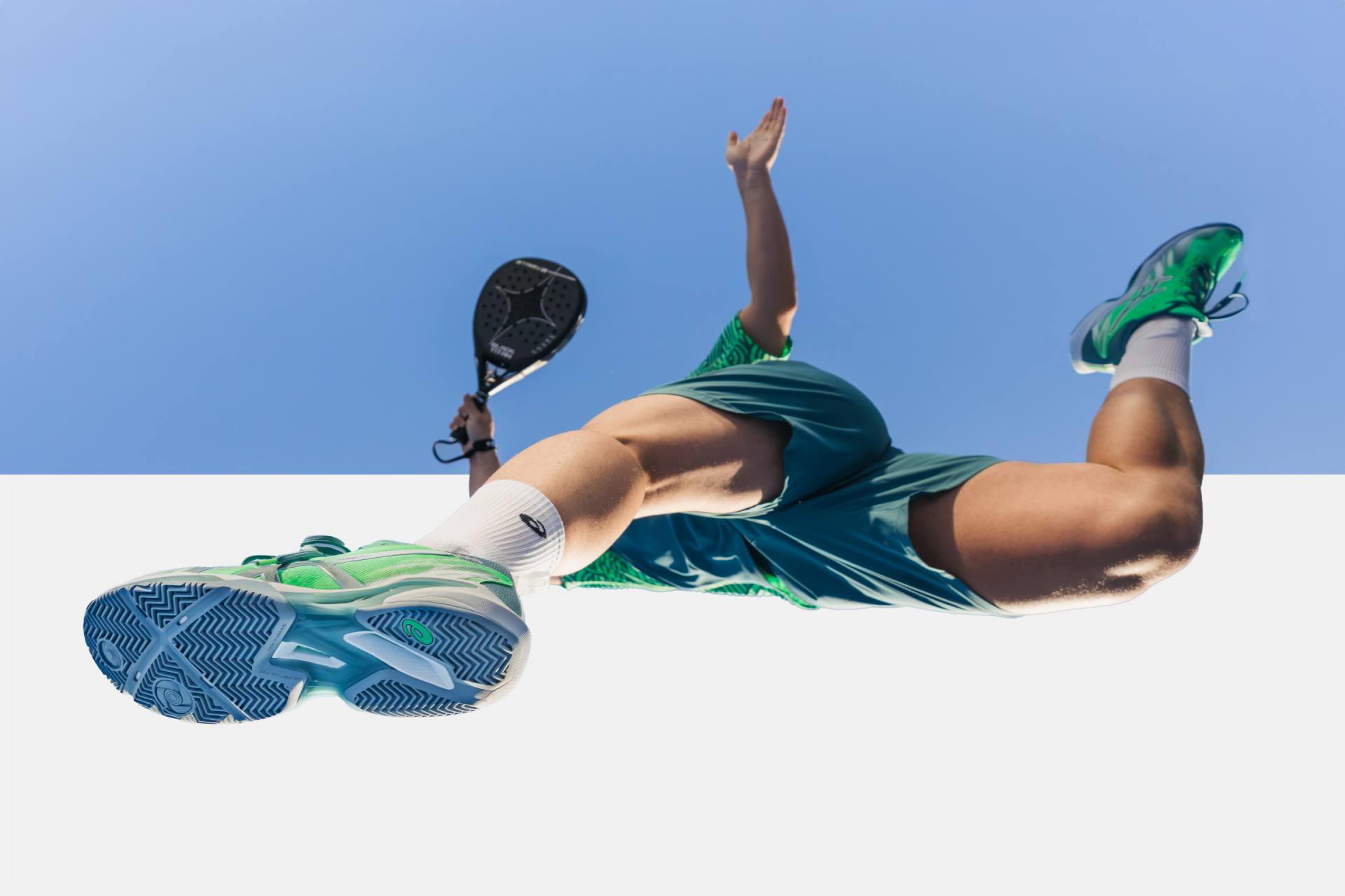 asics full-image-bg